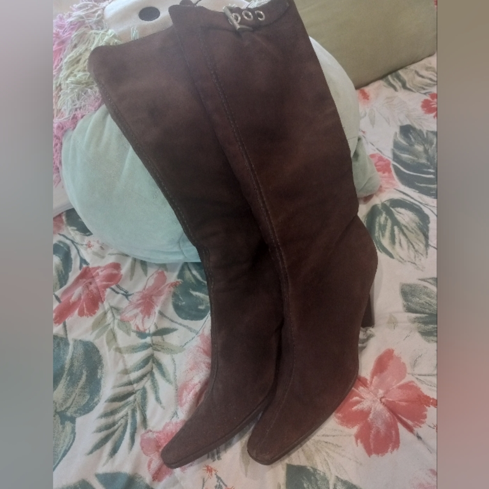 Prada Brown Suede Pointed-Toe Knee-High Heeled Boots - Picture 4 of 11